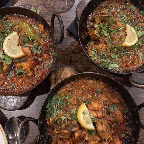 International Restaurant Flagship - Sticker Lane Experience