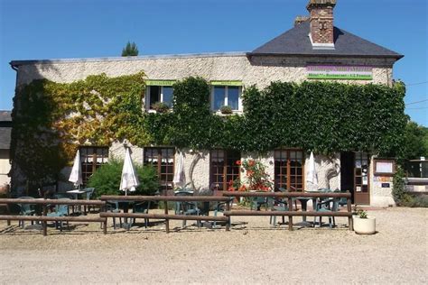 Hotel Logis Hôtel Restaurant Auberge Saint Martin, Surville, France ...