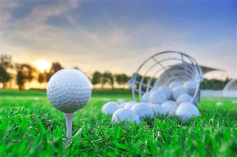 Golf Ball Size: (Everything To Know) Diameter, Width, Volume