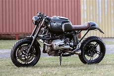 Bmw Cafe Racer Dealer by The Beast Bmw R1100s Cafe Racer Moto Adonis Pipeburn Bmw Cafe Racer Dealer