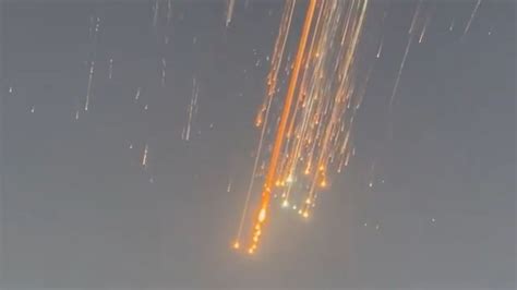 Rocketship Exploding 的图像结果