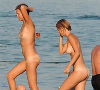 amateur wife topless beach