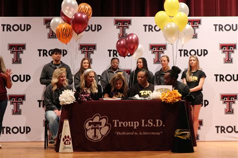 Lacy Joins TJC's Apache Cheer | Troup ISD