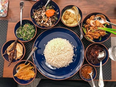 Culture in Sri Lanka 的图像结果