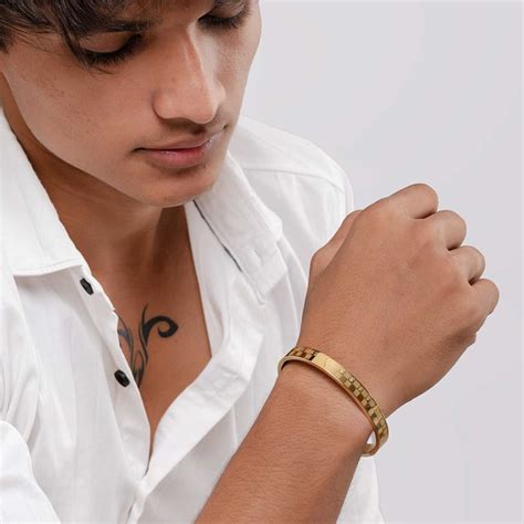 Shivom Gold Kada – MODERN SERIES