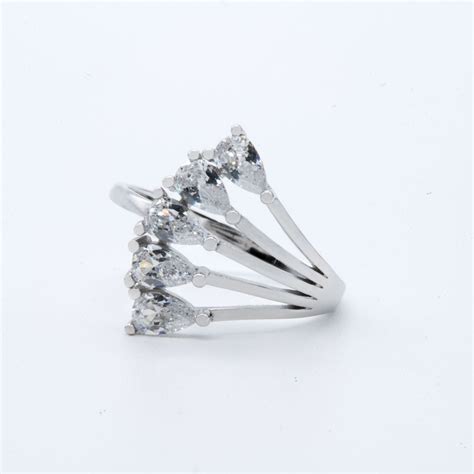 Radiant Marquise Cascade Ring – Mohh jewellery