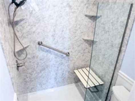 Install Walk-In Shower 的图像结果