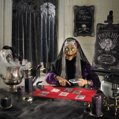 Zaltana Fortune Teller Scene | Grandin Road