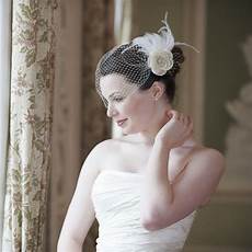 50 S Style Wedding Hair Accessories by Disgraceful Grace Embraces Jubilee Induced Nostalgia With 50 S Style Wedding Hair Accessories