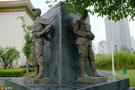 杭州：纪念“七七事变”81周年 12名抗战英烈雕像落成揭幕【5】--图片频道--人民网