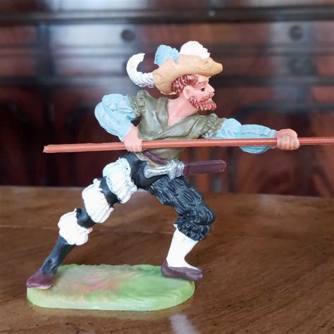 Rescheduled: Paint Your Own Historical Miniature - Raynham Hall Museum