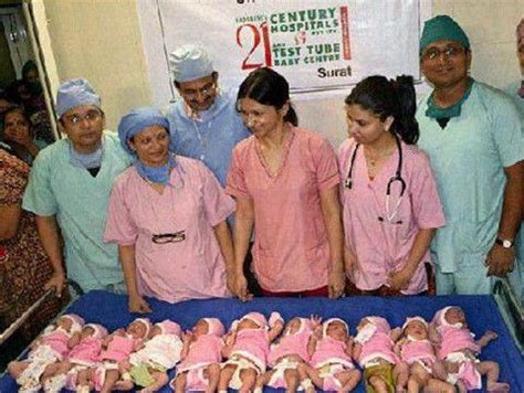 印度一女子产下11胞胎 创吉尼斯记录