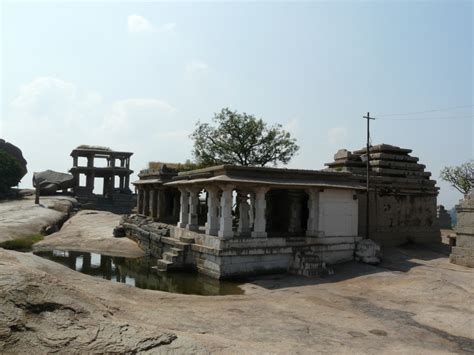 Hampi Hopping, Sacred Center: Hemakuta Hill | Sarson ke Khet