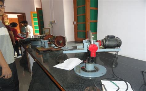 MEC - Labs | Indian Institute of Technology (BHU)