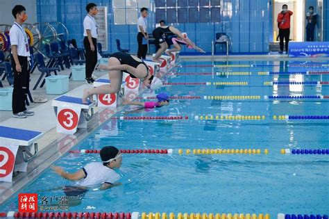 2022年海口市中小学生游泳比赛开赛