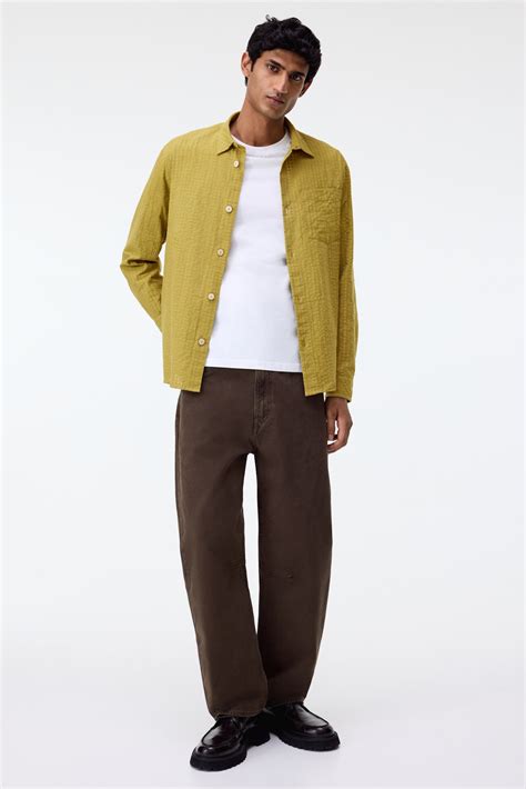 Men’s Mustard yellow Regular Fit Seersucker shirt | H&M IN