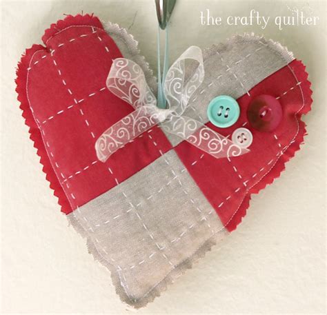 Rezultat imagine pentru Quilted Heart Tutorial