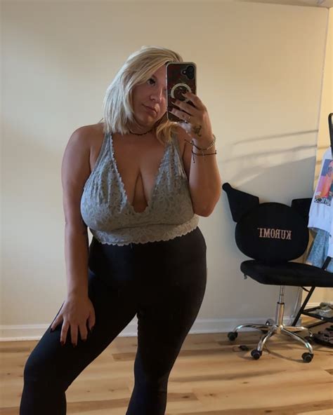 miss daze | Second pic is what I really look like when I wake up | Instagram