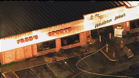 Officials: Gun shop may have been burglarized before fire | wusa9.com