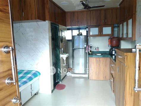 Madhavji Thakarsi Building 434, Dadiseth Agiyari Ln, Marine Lines East ...