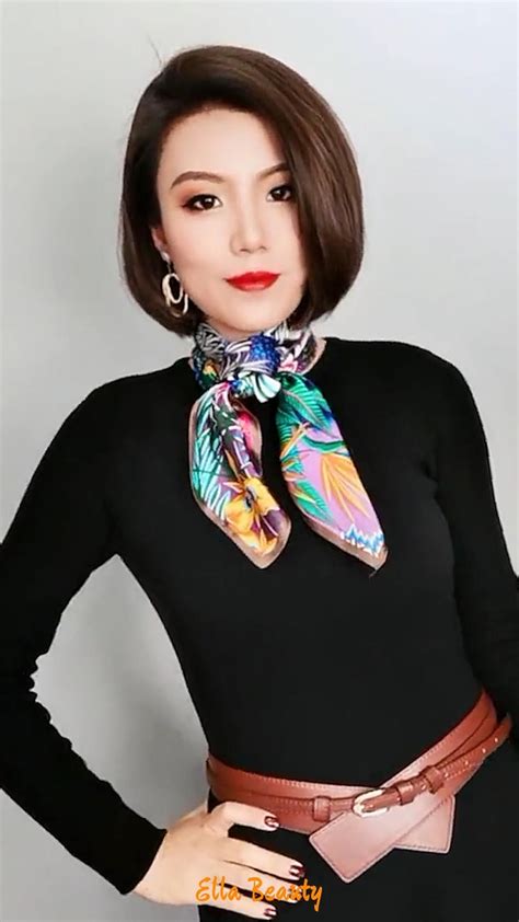 How To Tie A Silk Scarf Around Neck at Caitlyn Boismenu blog