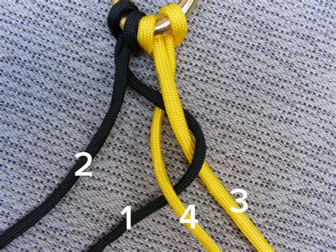 Make A Paracord Dog Leash