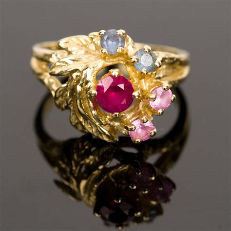 Holiday Jewelry - William Smith Auctions