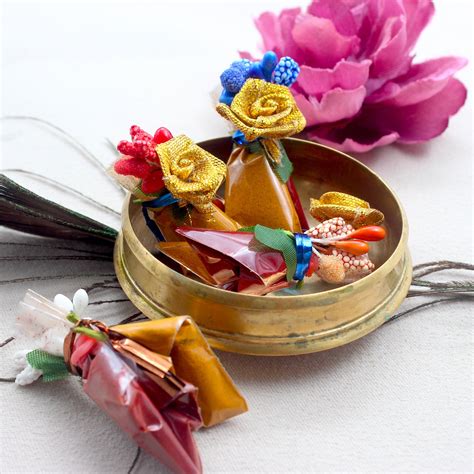Handmade Haldi Kumkum with Rose Pollen Flowers Return Gift Packets - M ...
