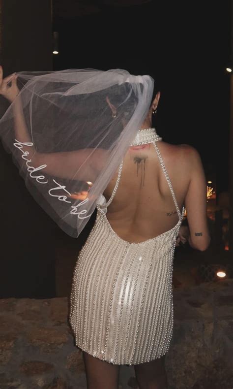 Selena Gomez’s wedding weekend begins as family and friends arrive in ...