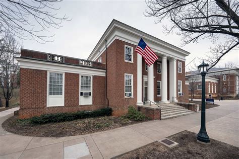 Naval ROTC’s Home at UVA Renamed ‘John W. Warner Hall’