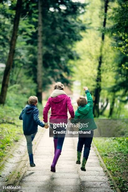 Running Kids 的图像结果