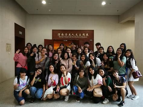 泰国留学生参观渭南历史博物馆-国际教育学院