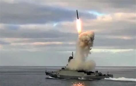 对付美国海军的唯一手段？俄舰测试高超音速导弹，已是最后的希望