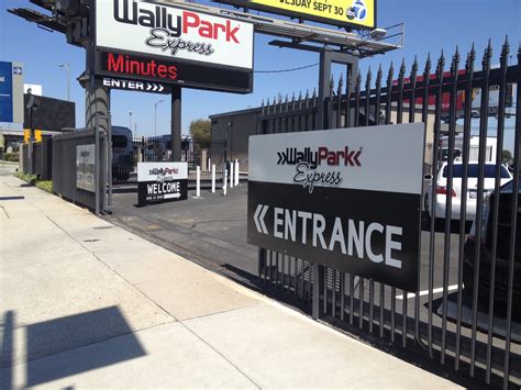 Wally Park @ LAX – Vidi Volo