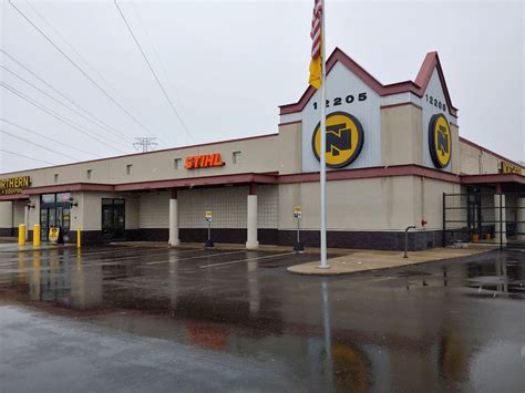 NORTHERN TOOL + EQUIPMENT - 12205 River Ridge Blvd, Burnsville MN ...