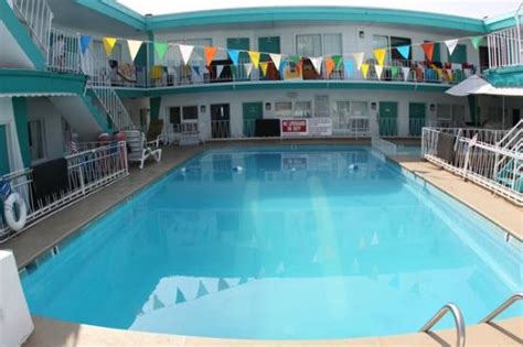 Disgusting - Review of El Ray Motel, Wildwood - Tripadvisor