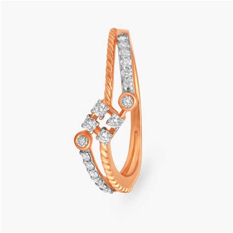 Modish Crossover Diamond Ring