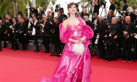 Urvashi Rautela's mantra to deal with trolling is to not deal with it ...