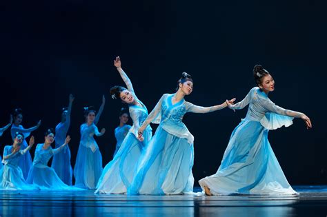 艺术 | 47个作品角逐第十三届中国舞蹈“荷花奖”古典舞奖_文化_传统_中华民族