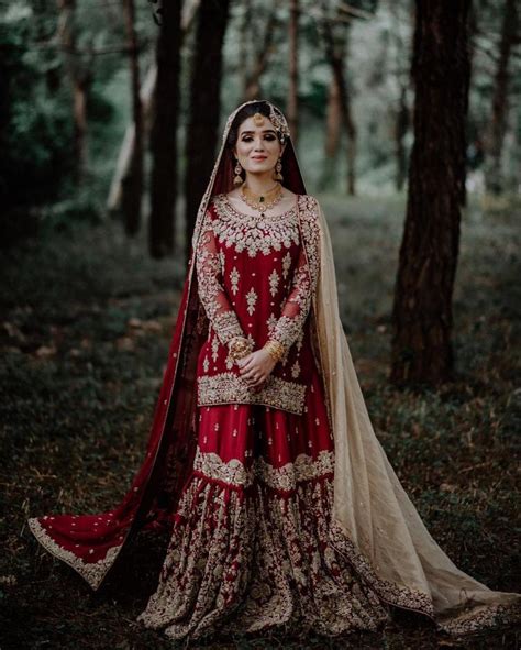 10 Pakistani Wedding Dresses Real Brides Wore As #FashionGoals