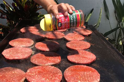 how to cook burger patties on a skillet