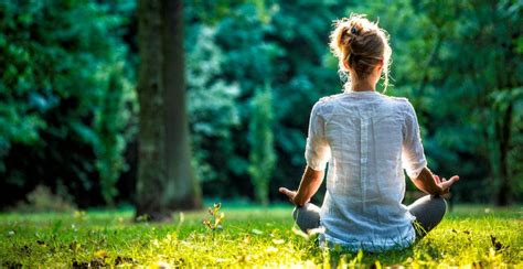 Menopause symptoms?: How Evening Primrose Oil can help treat it