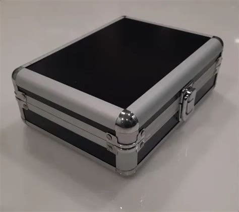 TEST WEIGHTS - F1 Class Weight Box Manufacturer from Vadodara