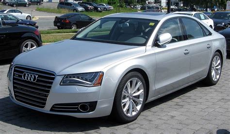 All 'bout Cars: Audi A8