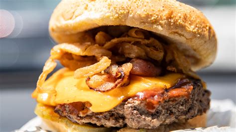 Best burgers in Memphis, Tennessee: 5 of our favorite hamburgers