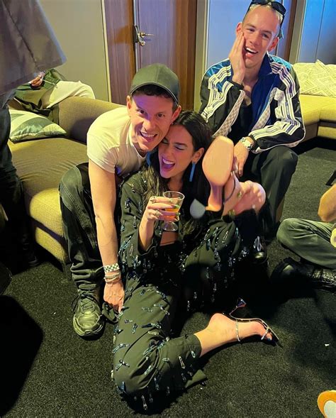 Dua Lipa - FeetForum