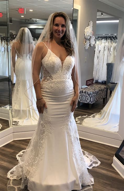 Stella York, 7118 New Wedding Dress - Stillwhite