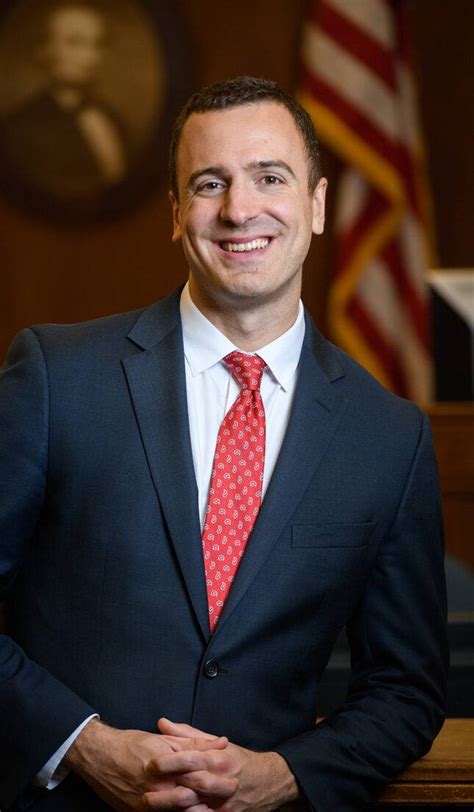 What is the Give-Way Vessel’s Responsibility When Crossing Paths?