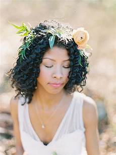 Flower Hair Style Wedding Brunet by 20 Stunning Summer Wedding Hairstyles For Modern Brides Flower Hair Style Wedding Brunet