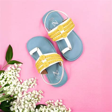 Tahi Blue White – The Madras Trunk